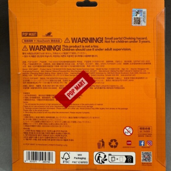 NEW Authentic POPMART Labubu THE MONSTERS Wacky Mart Series Earphone Case - Picture 2 of 2